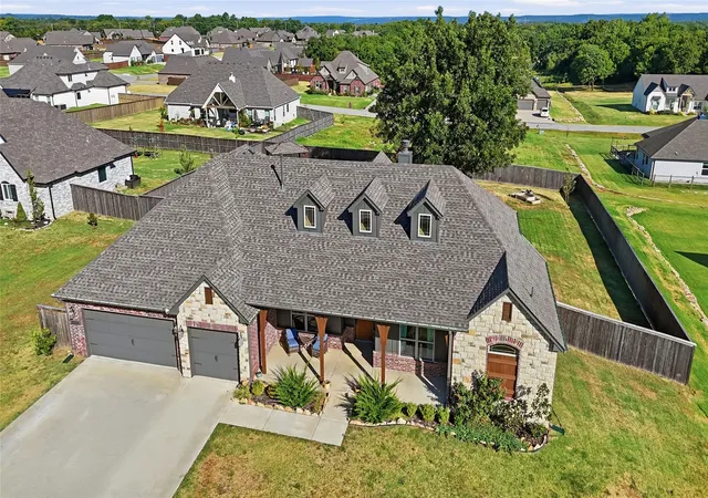 Photo 3 of Sale Pending at 2115 E 45th Circle S, Sand Springs, OK 74063 | MLS# 2630935 | Listing updated on 2026-09-01