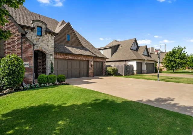 Photo 2 of Sale Pending at 5410 E 121st Place S, Bixby, OK 74008 | MLS# 2630379 | Listing updated on 2026-09-03