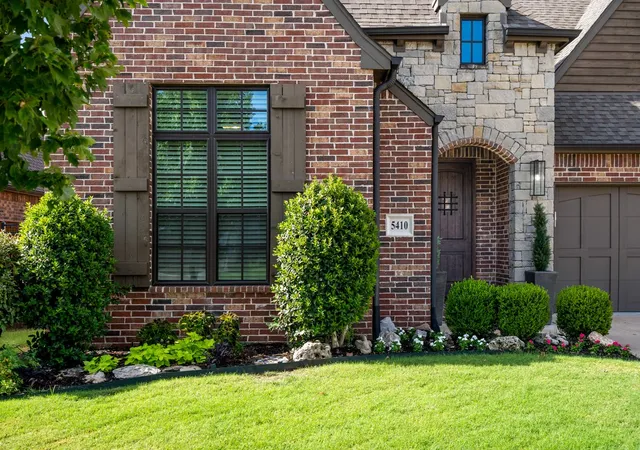 Photo 3 of Sale Pending at 5410 E 121st Place S, Bixby, OK 74008 | MLS# 2630379 | Listing updated on 2026-09-03