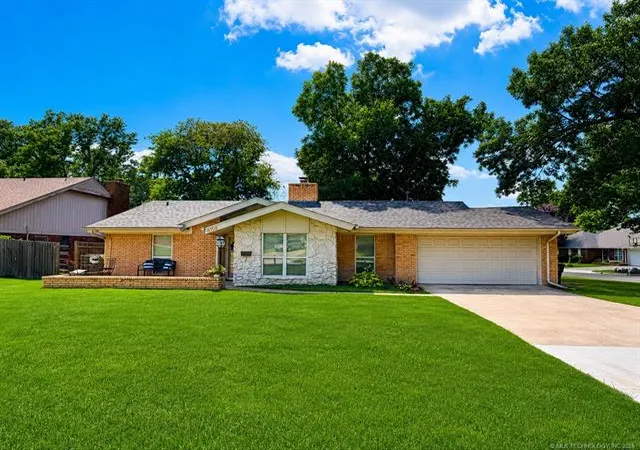 Photo 1 of Sale Pending at 4708 S Lakewood Ave, Tulsa, OK 74135 | MLS# 2630141 | Listing updated on 2026-09-12