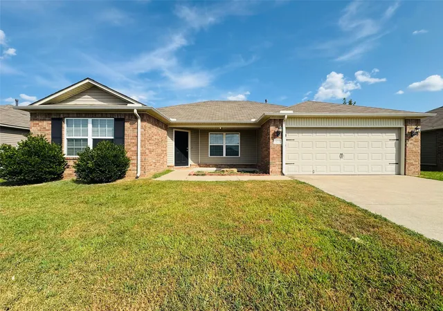Photo 1 of Single family home for sale at 9215 S 253rd Eastavenue, Broken Arrow, OK 74014 | MLS# 2630721 | Listing updated on 2026-09-14
