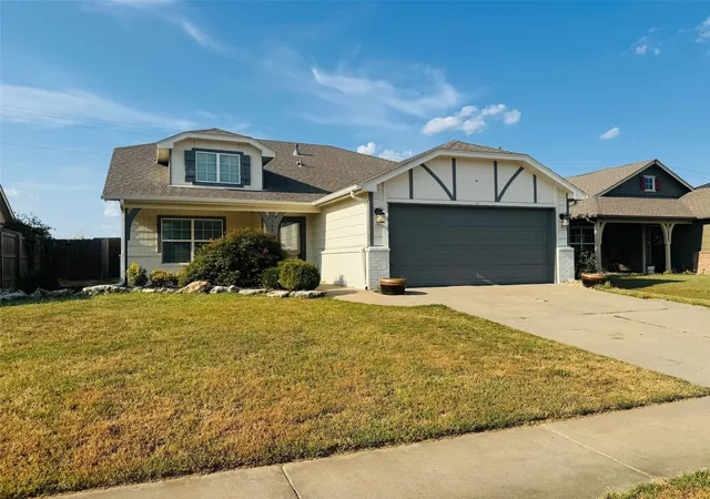 Photo 2 of Single family home for sale at 11421 E 110th Place N, Owasso, OK 74055 | MLS# 2630724 | Listing updated on 2026-09-14