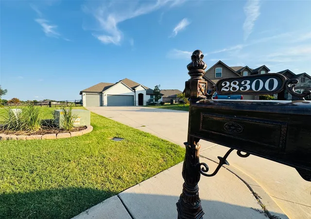 Photo 1 of Single family home for sale at 28300 E 111th Place S, Coweta, OK 74429 | MLS# 2630725 | Listing updated on 2026-09-14