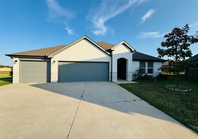 Photo 3 of Single family home for sale at 28300 E 111th Place S, Coweta, OK 74429 | MLS# 2630725 | Listing updated on 2026-09-14