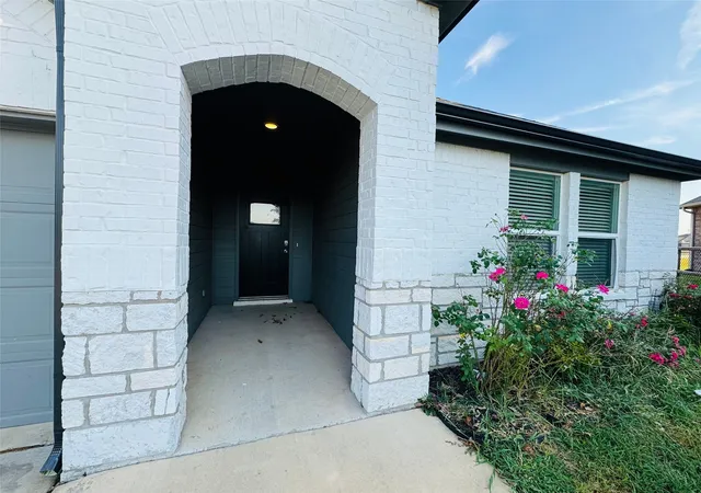 Photo 3 of Single family home for sale at 28300 E 111th Place S, Coweta, OK 74429 | MLS# 2630725 | Listing updated on 2026-09-14