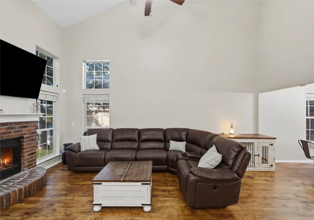 Photo 3 of Sale Pending at 3714 S 71st West Ave, Tulsa, OK 74107 | MLS# 2631050 | Listing updated on 2026-09-05