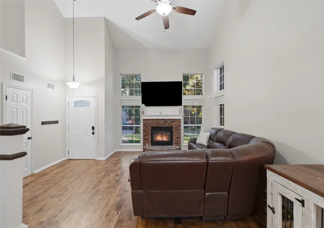 Photo 3 of Sale Pending at 3714 S 71St West Ave, Tulsa, OK 74107 | MLS# 2631050 | Listing updated on 2026-09-05