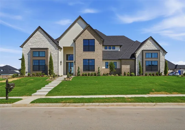 Photo 2 of Single family home for sale at 315 W 139th St, Bixby, OK 74008 | MLS# 2630922 | Listing updated on 2026-10-07
