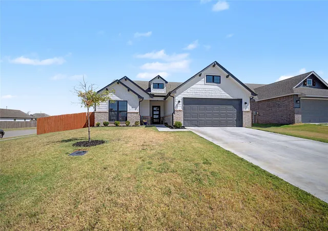 Photo 2 of Single family home for sale at 13201 E 125th St N, Collinsville, OK 74021 | MLS# 2630666 | Listing updated on 2026-09-15