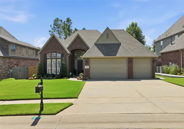 Photo 1 of Sale Pending at 4517 W Memphis St, Broken Arrow, OK 74012 | MLS# 2630727 | Listing updated on 2026-09-02