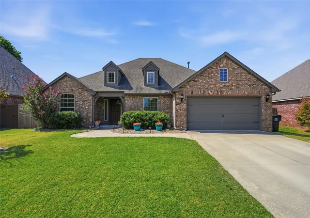 Photo 1 of Single family home for sale at 14948 Courtney Ln, Glenpool, OK 74033 | MLS# 2631071 | Listing updated on 2026-10-05