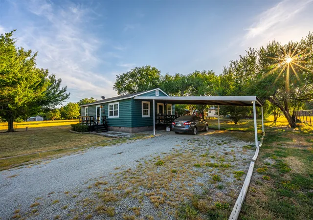 Photo 2 of Single family home for sale at 660 N Olive St, Stratford, OK 74872 | MLS# 2630655 | Listing updated on 2026-09-05