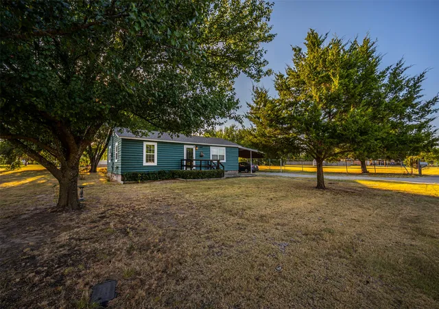 Photo 3 of Single family home for sale at 660 N Olive St, Stratford, OK 74872 | MLS# 2630655 | Listing updated on 2026-09-05