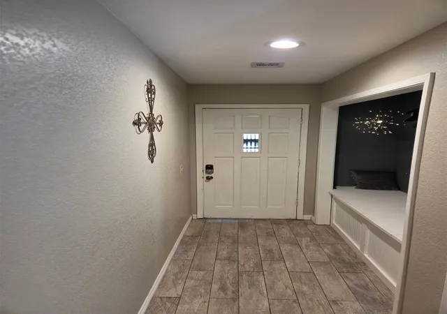 Photo 3 of Single family home for sale at 216 W Austin St, Broken Arrow, OK 74011 | MLS# 2631089 | Listing updated on 2026-09-14