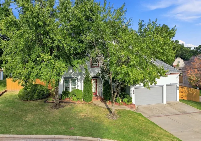 Photo 3 of Single family home for sale at 10101 S 72nd East Ave, Tulsa, OK 74133 | MLS# 2631110 | Listing updated on 2026-10-05