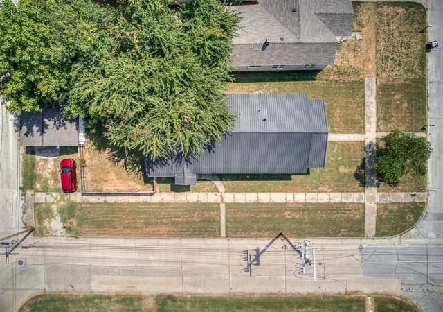 Photo 15 of Single family home for sale at 800 S Seneca Ave, Bartlesville, OK 74003 | MLS# 2631051 | Listing updated on 2026-08-29