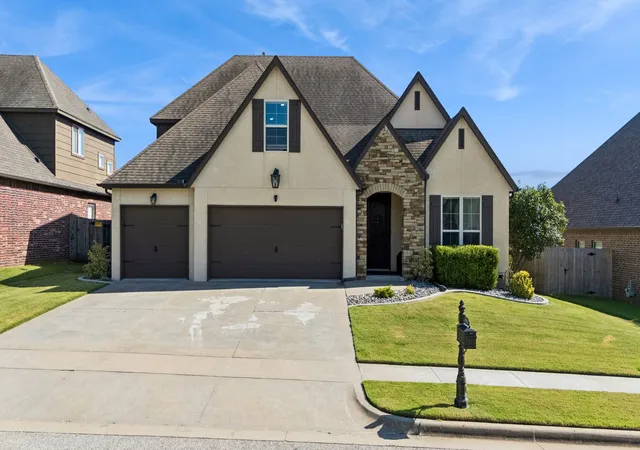 Photo 1 of Single family home for sale at 5862 E 144th St, Bixby, OK 74008 | MLS# 2631001 | Listing updated on 2026-08-31