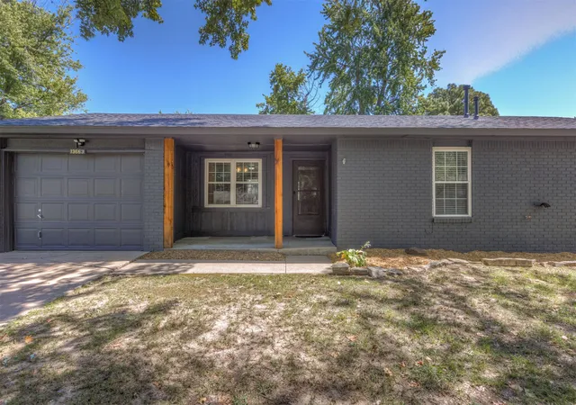 Photo 3 of Sale Pending at 13663 S 286Th East Ave, Coweta, OK 74429 | MLS# 2631077 | Listing updated on 2026-09-30