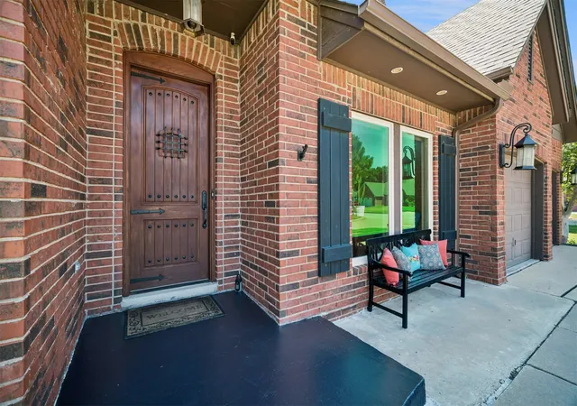 Photo 2 of Single family home for sale at 3705 W Canton St, Broken Arrow, OK 74012 | MLS# 2630842 | Listing updated on 2026-10-22