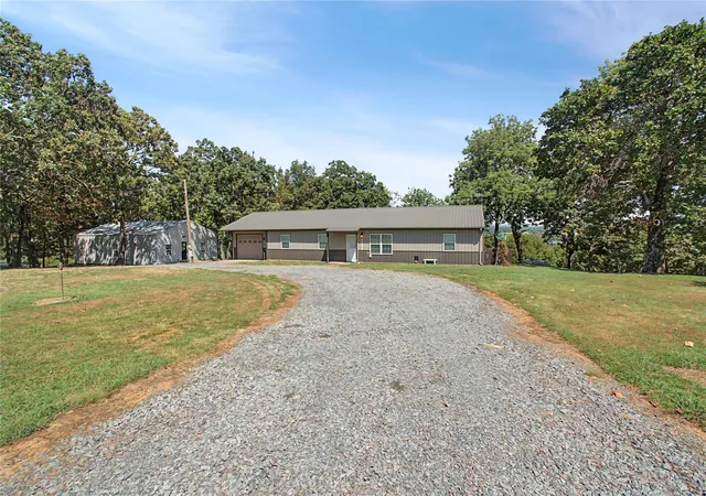 Photo 3 of Single family home for sale at 4930 S 71st St E, Muskogee, OK 74403 | MLS# 2631161 | Listing updated on 2026-09-23