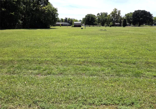 Photo 1 of Sale Pending at 318 Sycamore, Pryor, OK 74361 | MLS# 2631193 | Listing updated on 2026-09-02