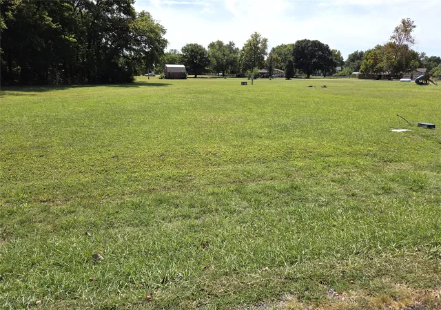 Photo 2 of Sale Pending at 318 Sycamore, Pryor, OK 74361 | MLS# 2631193 | Listing updated on 2026-09-02