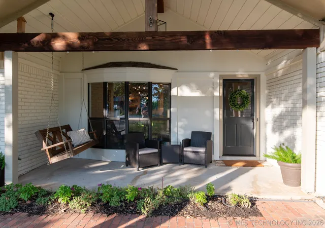 Photo 2 of Sale Pending at 12315 S Skyline Dr, Jenks, OK 74037 | MLS# 2631156 | Listing updated on 2026-09-01