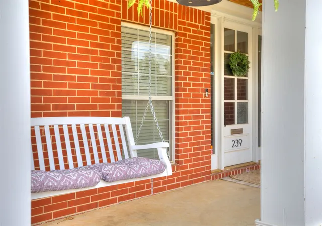 Photo 3 of Single family home for sale at 239 Woodview Ln, Sapulpa, OK 74066 | MLS# 2620151 | Listing updated on 2026-09-28