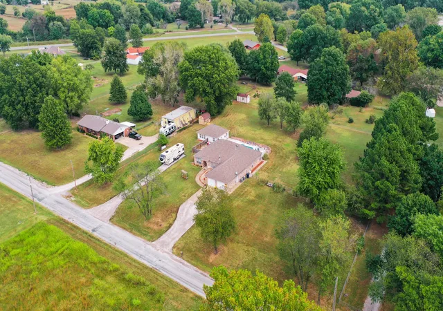 Photo 2 of Single family home for sale at 17533 S 321st Eastavenue, Coweta, OK 74429 | MLS# 2631146 | Listing updated on 2026-09-03