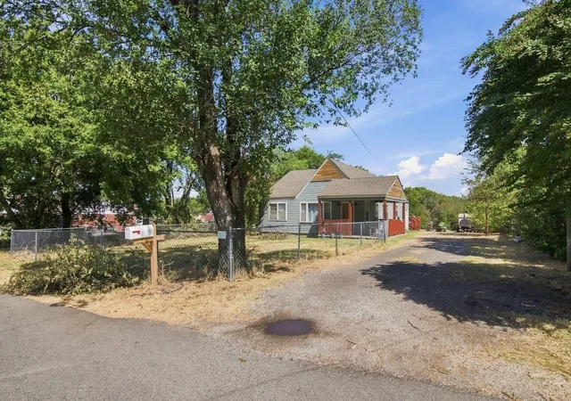 Photo 1 of Single family home for sale at 919 W North Ave, Checotah, OK 74426 | MLS# 2631221 | Listing updated on 2026-09-15