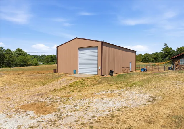 Photo 2 of Single family home for sale at 447403 E 1058 Rd, Vian, OK 74962 | MLS# 2631226 | Listing updated on 2026-10-02