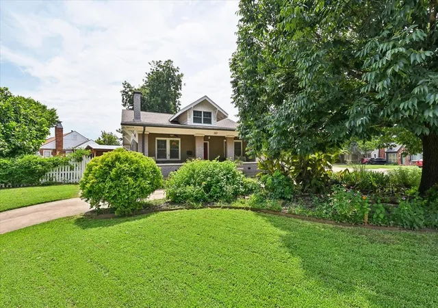 Photo 3 of Single family home for sale at 207 S Montclair Ave, Tulsa, OK 74104 | MLS# 2630496 | Listing updated on 2026-09-05