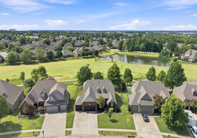 Photo 1 of Single family home for sale at 1617 W Ulysses St, Broken Arrow, OK 74012 | MLS# 2630998 | Listing updated on 2026-10-06