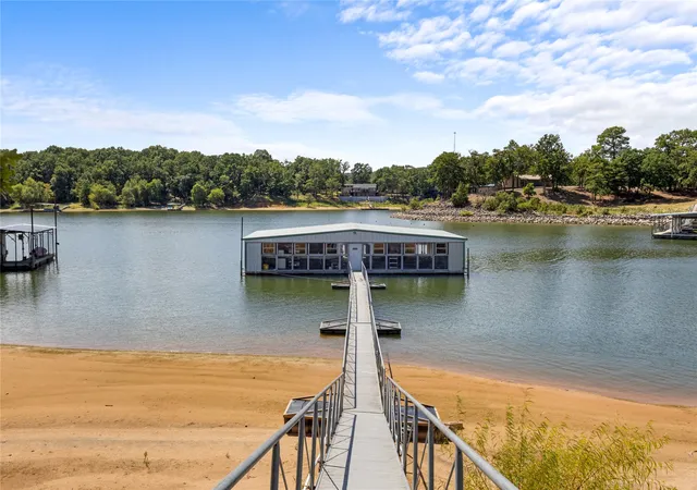 Photo 3 of Single family home for sale at 424866 E 1169 Rd, Eufaula, OK 74432 | MLS# 2630856 | Listing updated on 2026-09-10