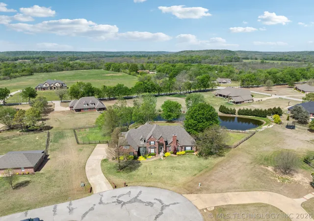 Photo 3 of Sale Pending at 24120 S Meadowview Ct, Claremore, OK 74019 | MLS# 2630775 | Listing updated on 2026-09-22