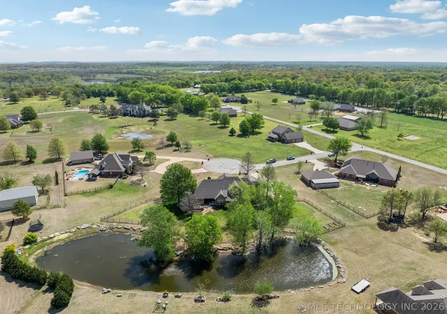 Photo 3 of Sale Pending at 24120 S Meadowview Ct, Claremore, OK 74019 | MLS# 2630775 | Listing updated on 2026-09-22