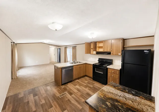 Photo 3 of Manufactured home for sale at 213 S Leblanc St, Ochelata, OK 74051 | MLS# 2631260 | Listing updated on 2026-10-02