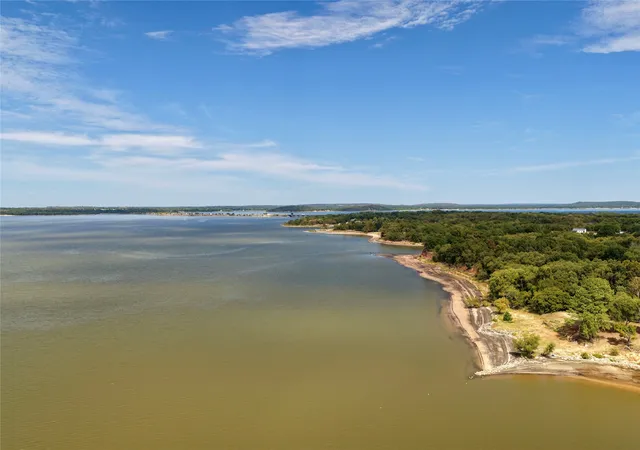 Photo 2 of Sale Pending at 1812 Sunset Dr, Eufaula, OK 74432 | MLS# 2630867 | Listing updated on 2026-09-26