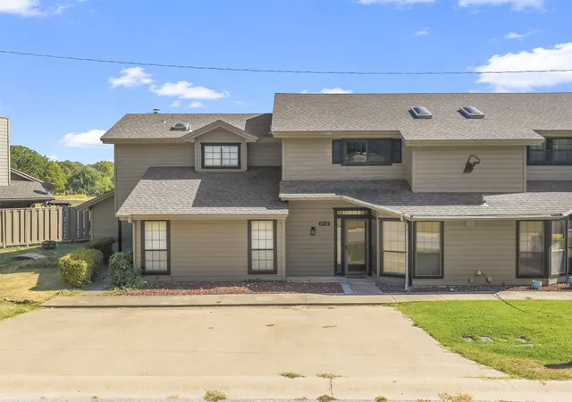 Photo 1 of Townhouse for sale at 17 Valley View Dr #C, Burneyville, OK 73430 | MLS# 2631249 | Listing updated on 2026-08-31