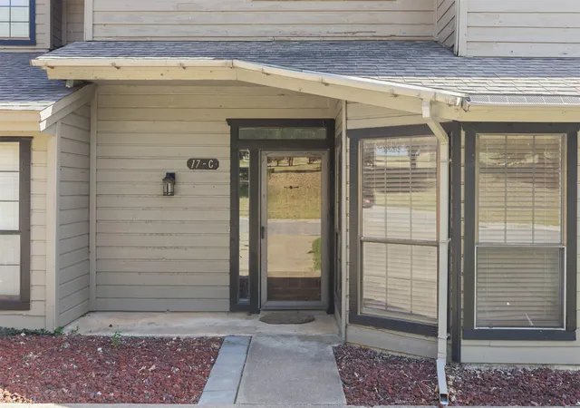 Photo 2 of Townhouse for sale at 17 Valley View Dr #C, Burneyville, OK 73430 | MLS# 2631249 | Listing updated on 2026-08-31