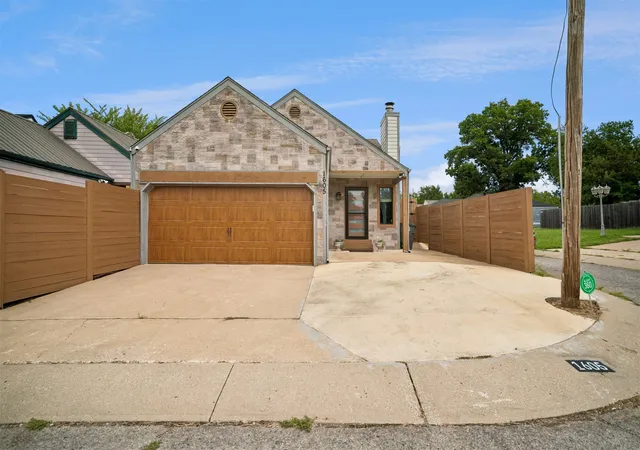 Photo 2 of Sale Pending at 1605 E 66th Ct, Tulsa, OK 74136 | MLS# 2631303 | Listing updated on 2026-09-01