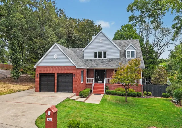 Photo 1 of Single family home for sale at 801 Kaufman Ave, Tahlequah, OK 74464 | MLS# 2631330 | Listing updated on 2026-08-31