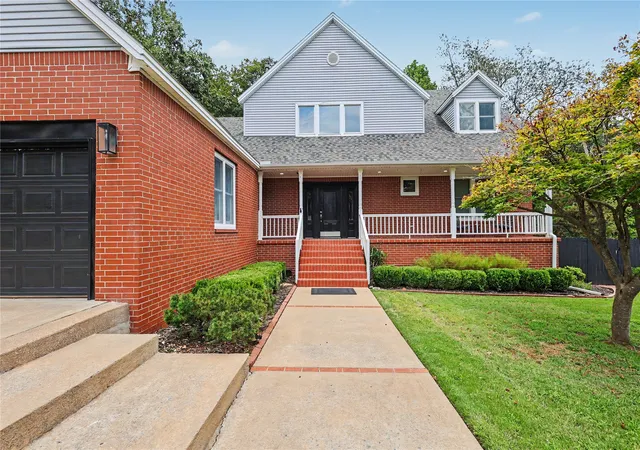 Photo 3 of Single family home for sale at 801 Kaufman Ave, Tahlequah, OK 74464 | MLS# 2631330 | Listing updated on 2026-08-31