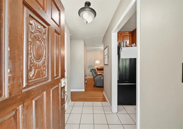 Photo 3 of Sale Pending at 4513 S Zenith Ave, Tulsa, OK 74107 | MLS# 2630930 | Listing updated on 2026-10-28