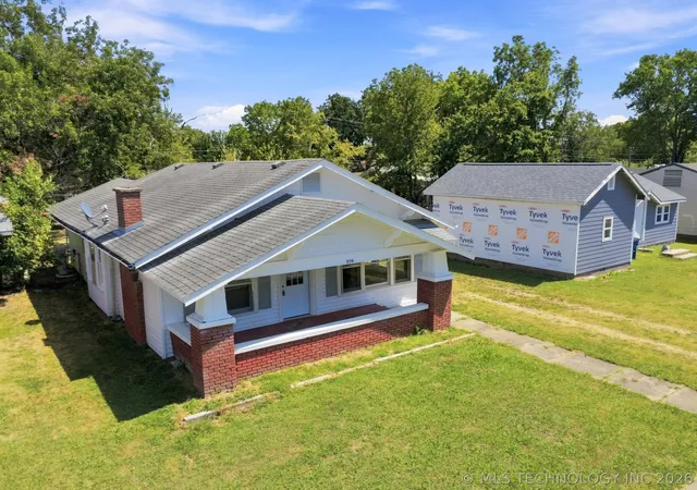 Photo 3 of Single family home for sale at 806 S Price St, Hominy, OK 74035 | MLS# 2630156 | Listing updated on 2026-08-29