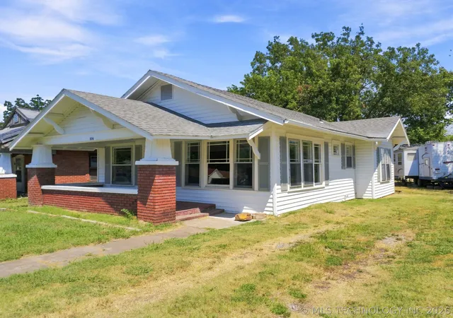 Photo 3 of Single family home for sale at 806 S Price St, Hominy, OK 74035 | MLS# 2630156 | Listing updated on 2026-08-29