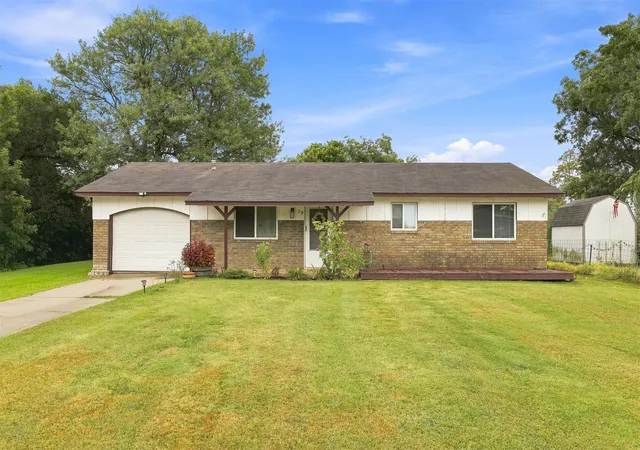Photo 1 of Sale Pending at 19 S Whitaker St, Pryor, OK 74361 | MLS# 2630668 | Listing updated on 2026-09-11