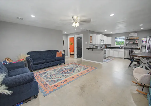 Photo 4 of Sale Pending at 11732 Oktaha Rd, Oktaha, OK 74450 | MLS# 2631385 | Listing updated on 2026-09-17