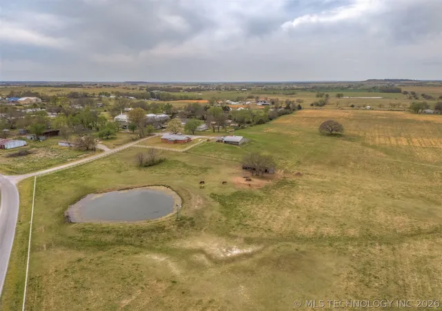 Photo 3 of Single family home for sale at 302 N Gas St, Chouteau, OK 74337 | MLS# 2631434 | Listing updated on 2026-09-09