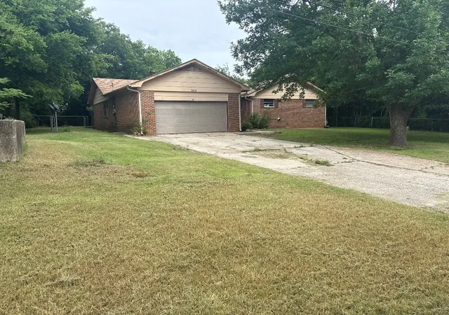 Single family home for sale at 350 S West St, Konawa, OK 74849 | MLS# 2631440 | Listing updated on 2026-09-13